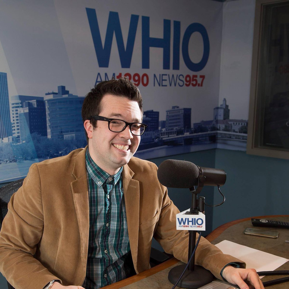 JeremyRatliff's tweet photo. I found this old photo from my FIRST WHIO stint! My face still hasn't seen enough sun... @WHIORadio @whiotv #WHIO #Dayton #Ohio https://t.co/u6rvQogg0W