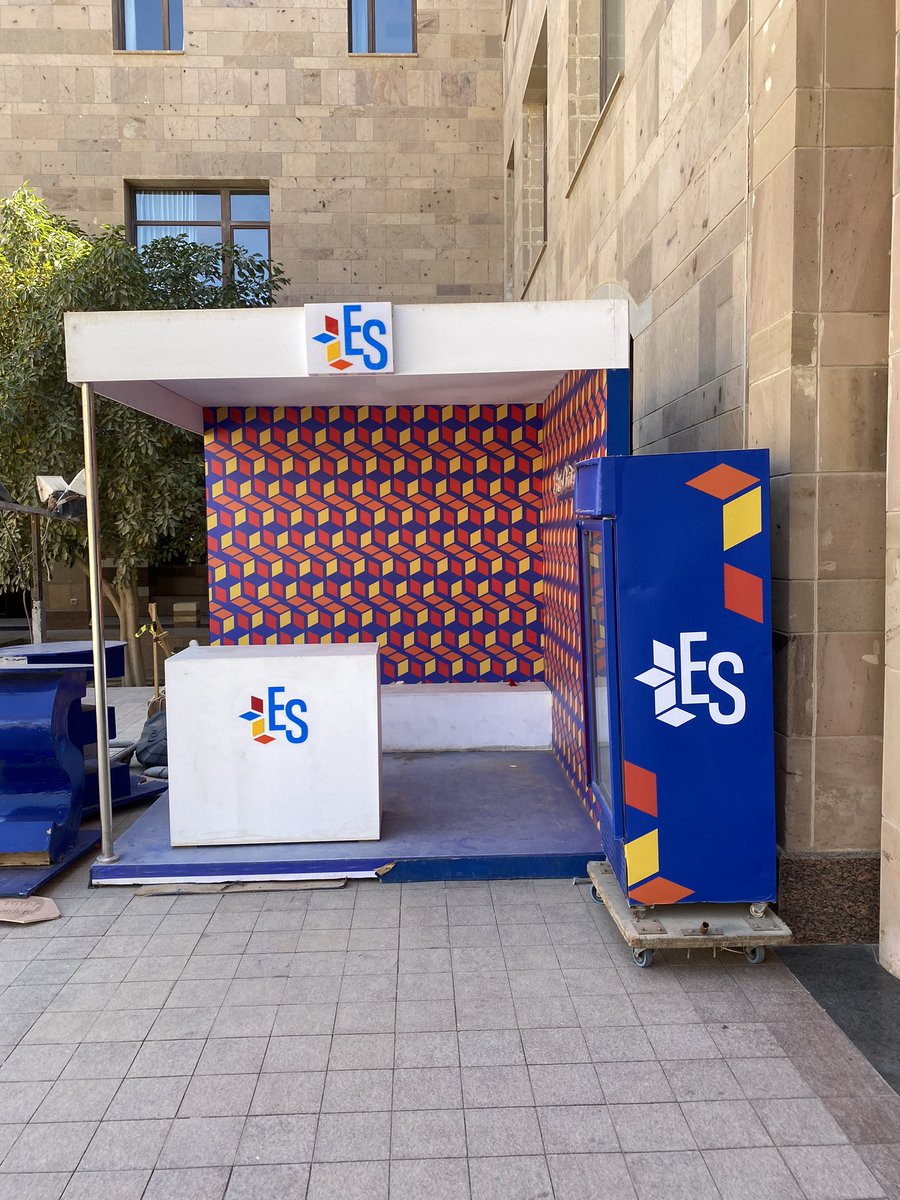 ZiadGnaChange's tweet image. AUC offers a variety of different clubs that students can immerse themselves in and meet new people! #JRMC2202 #JRLweb