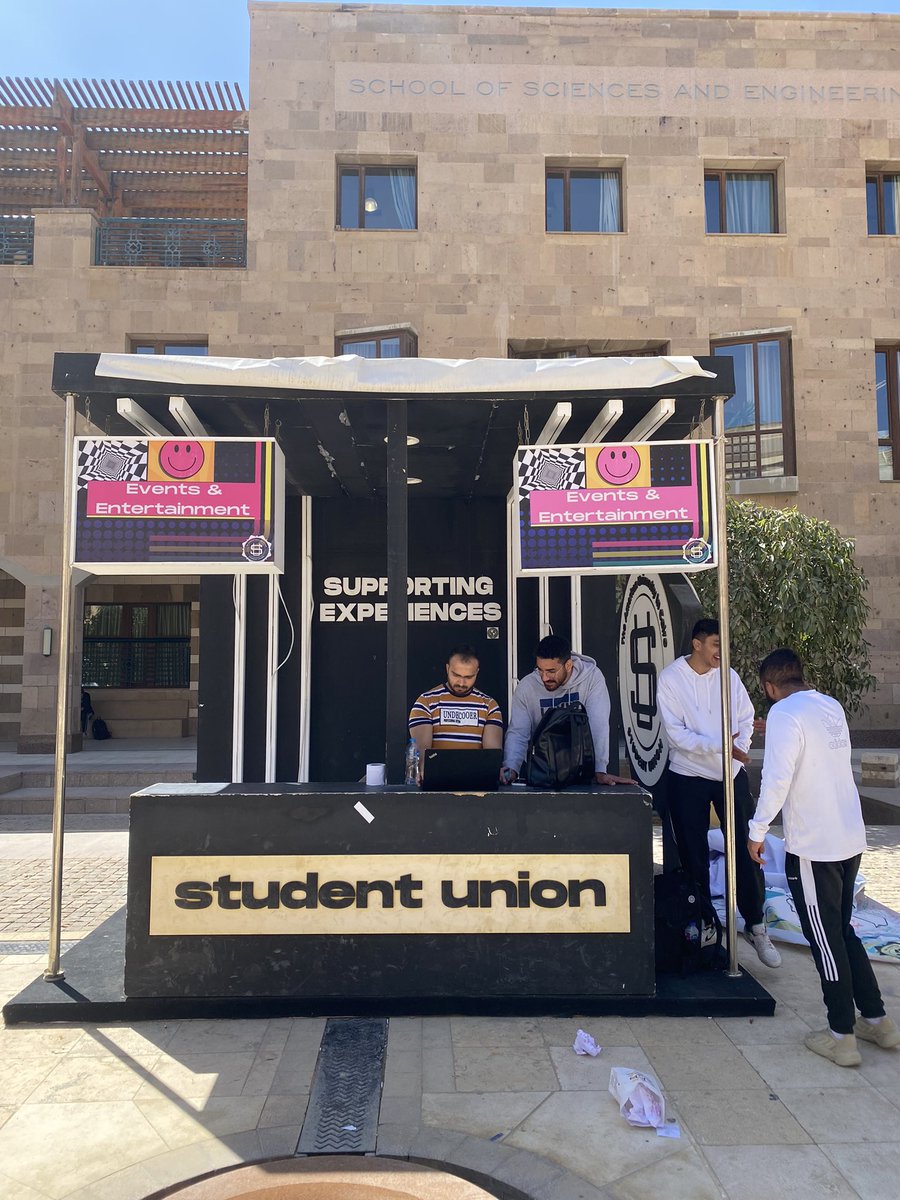 ZiadGnaChange's tweet image. AUC offers a variety of different clubs that students can immerse themselves in and meet new people! #JRMC2202 #JRLweb