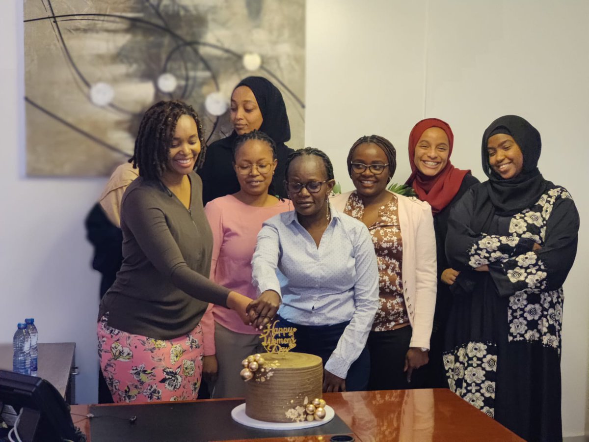 MohamudSalatMo1's tweet photo. On behalf of @HassPetroleum group, i wish all our gems a happy #IWD2023 https://t.co/VQuc0rt3Lr