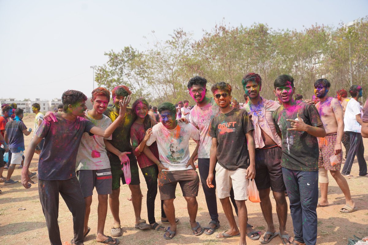 warangal_nit's tweet photo. Wishing everyone a happy Holi. Very few glimpses of Holi celebrations from the students of NIT Warangal. #holi #nitw #warangal #nitwarangal https://t.co/DgiRhxyjMR