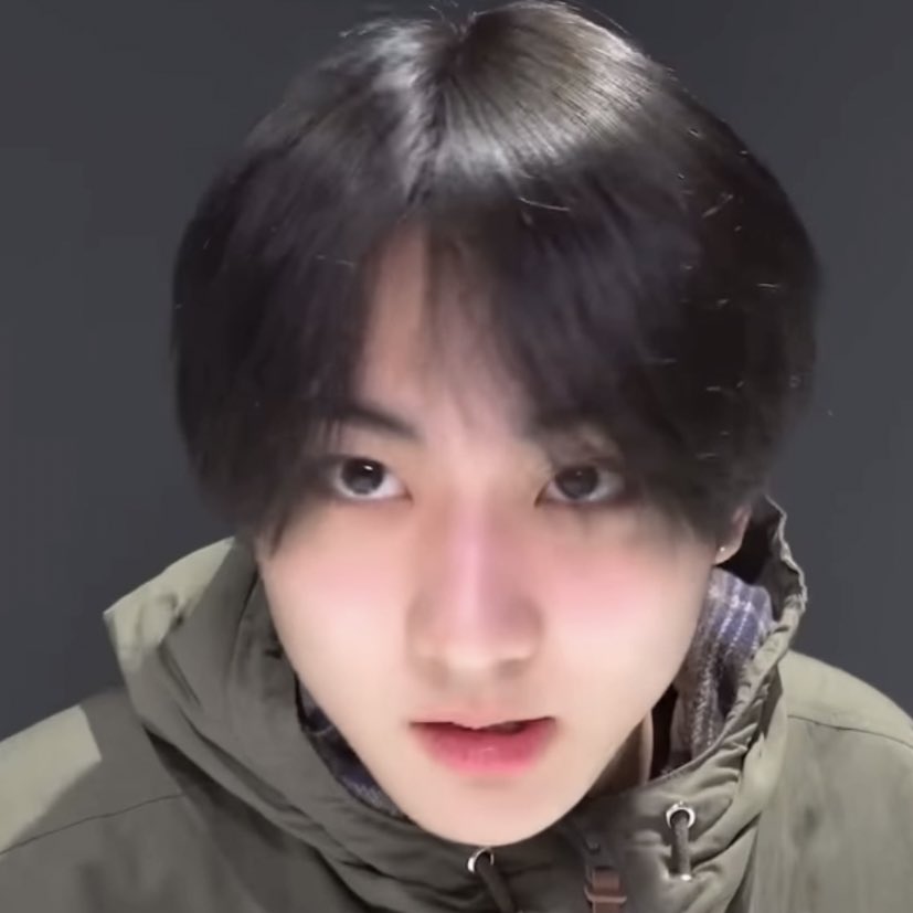 yangmi tweet media