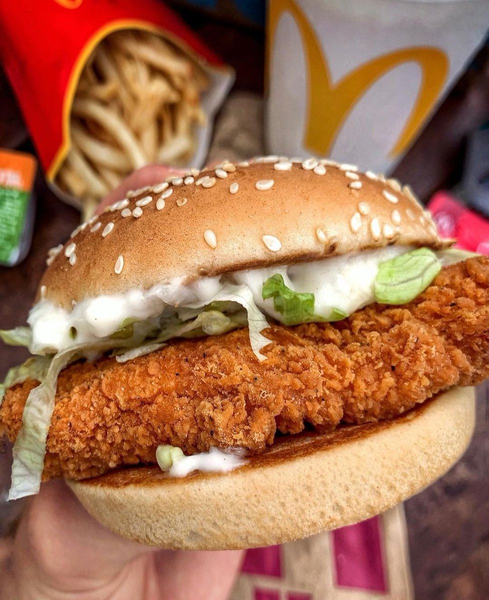 EaterExpress's tweet photo. The MCSPICY is back explore new taste 
Express your desires 
#hot #nic3 #eaterexpress https://t.co/lRc0tMF1hz