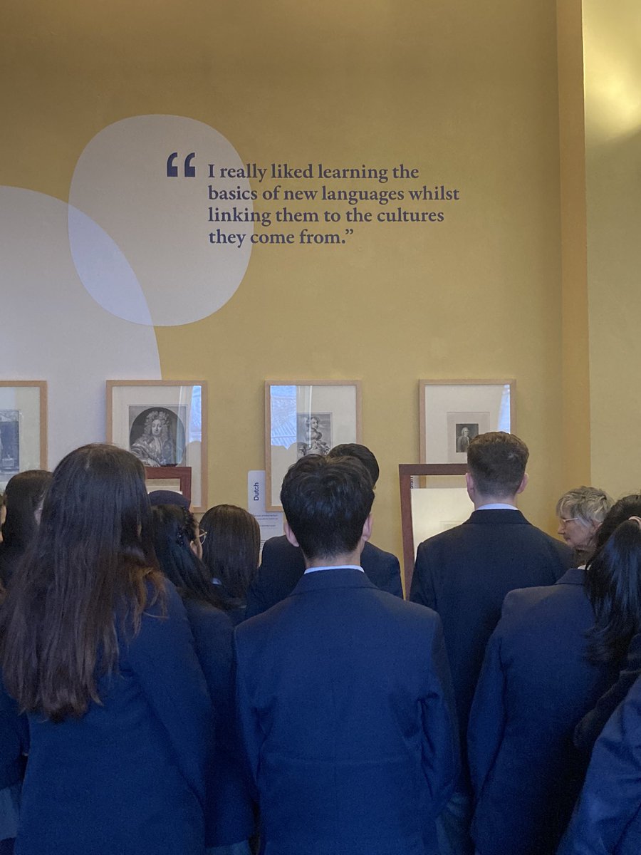 Dempsey_art's tweet photo. Y10 art students @UCL #slade today visiting the gallery and studio spaces @KelmscottSchool #aspirational #UCLCulture https://t.co/iQdcdgEmjP