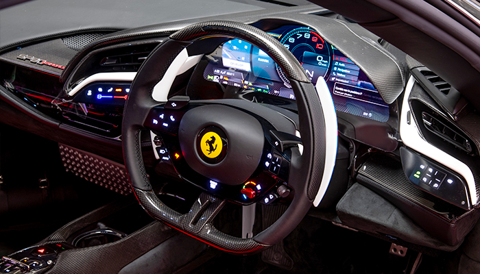 Ferrari's tweet photo. The singularity of this #FerrariSF90Stradale #AssettoFiorano lies in its details.
The white and blue livery stripe intersects with the unmistakable Rosso Corsa, which matches perfectly the elegant forged wheels with a matte gold paint finish.
#FerrariTailorMade #Ferrari https://t.co/GmCxFicDCo