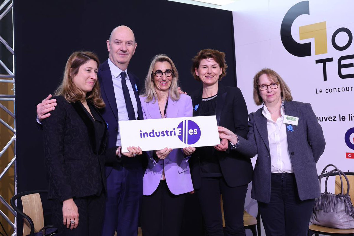 RolandLescure's tweet photo. Le collectif #IndustriELLES est lancé! 

Son ambition : féderer toutes les femmes de l’industrie pour donner envie d’industrie à toutes ! Trop de barrières existent encore : nous avons besoin de rôles modèles, de mentores pour montrer que l’industrie n’est pas réservé aux hommes. https://t.co/YuKxaS3s29