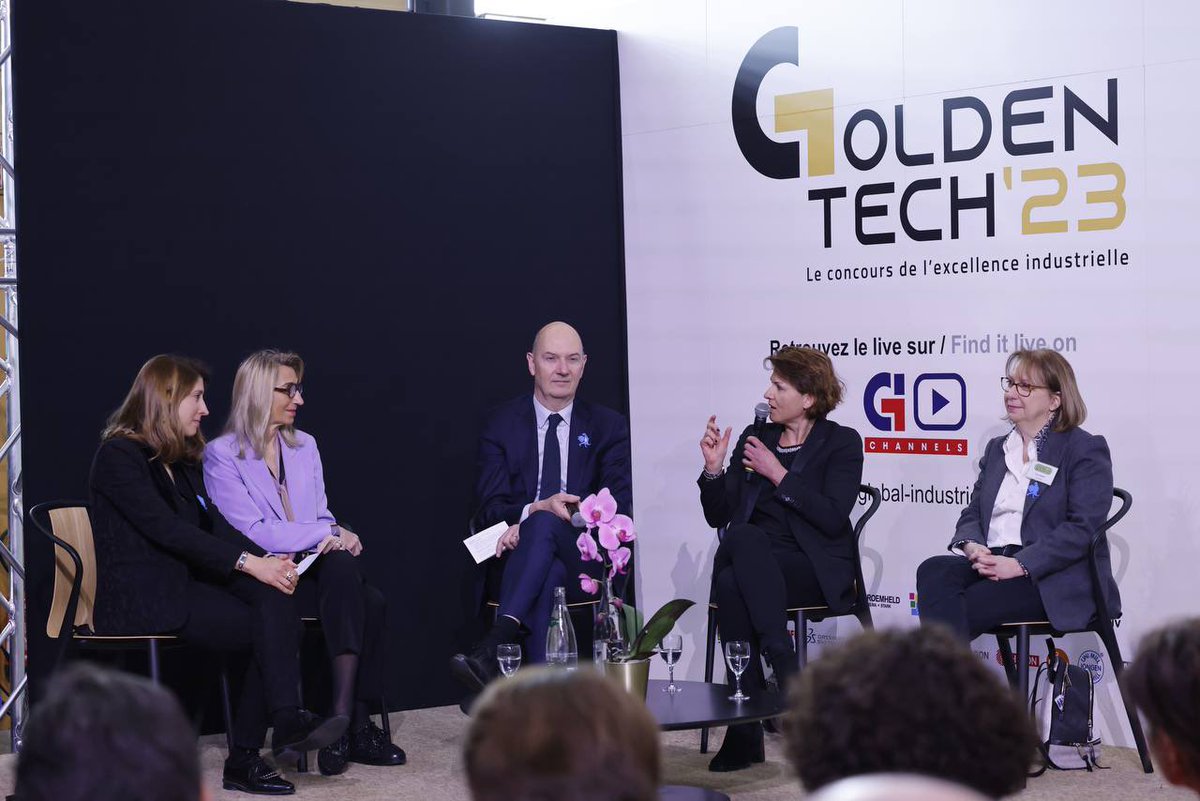 RolandLescure's tweet photo. Le collectif #IndustriELLES est lancé! 

Son ambition : féderer toutes les femmes de l’industrie pour donner envie d’industrie à toutes ! Trop de barrières existent encore : nous avons besoin de rôles modèles, de mentores pour montrer que l’industrie n’est pas réservé aux hommes. https://t.co/YuKxaS3s29