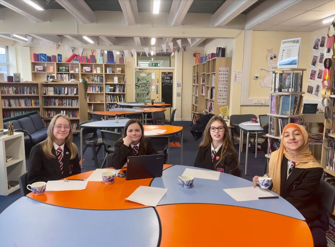 Bulmershe School Library tweet media