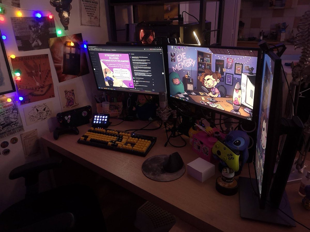 MielisTepes's tweet photo. #FemmesDuStreaming #journeeinternationaledesdroitsdesfemmes #JourneeDesDroitsDesFemmes La visibilité c'est important et la Boîte à Mielis est un lieu dédié à la culture, aux jeux vidéo, au craft, au doublage & au partage en général💗Une boîte magique avec plein de surprise ! https://t.co/odBgW9zhSB
