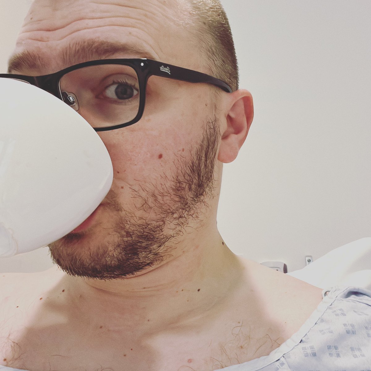 PCBenOnTheMend's tweet image. Yesterday was procedure number 5! With the nerves in the lower part of my back now burnt off, here’s to (hopefully) some pain free tears for my back! 
#recovery #rehabilitation #helpandheal