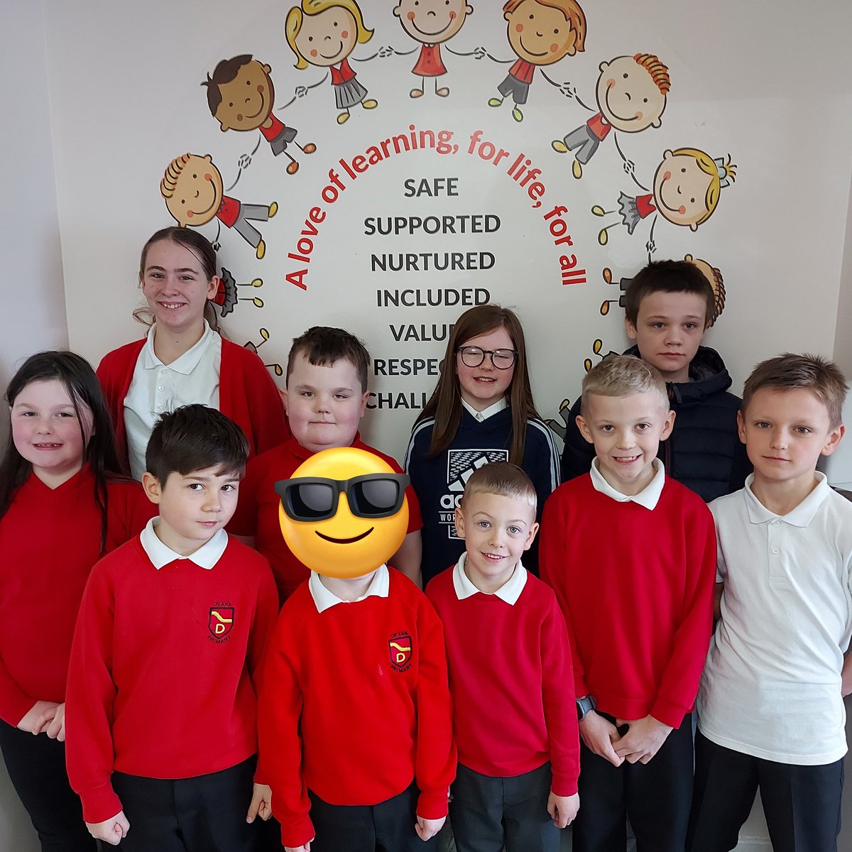 MissStanwayPE's tweet photo. The Sports Leadership Group has new members. They met today and the older ones explained what we were doing. @DeansPrimary @DeansPrimary6 @MissBorsbeyP1 @MissCockburnP54 https://t.co/YnGcws2tEJ