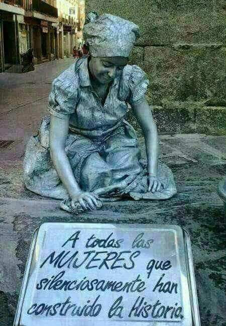 Tamytuta's tweet photo. #8M conmemorar por el gran trabajo de abuelas,tías y madres .Por un mundo más #conciente ,en equilibrio y en #paz . https://t.co/vcYVe3ykWV