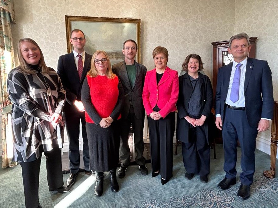 ScotGovFM's tweet photo. In a visit to @UofGlasgow, First Minister @NicolaSturgeon announced @ScotGov's commitment to support the new Emma Ritch Law Clinic.

The clinic will research the difference trauma-informed legal advice and representation can make to victims of gender based violence. https://t.co/2klDZdn7gH