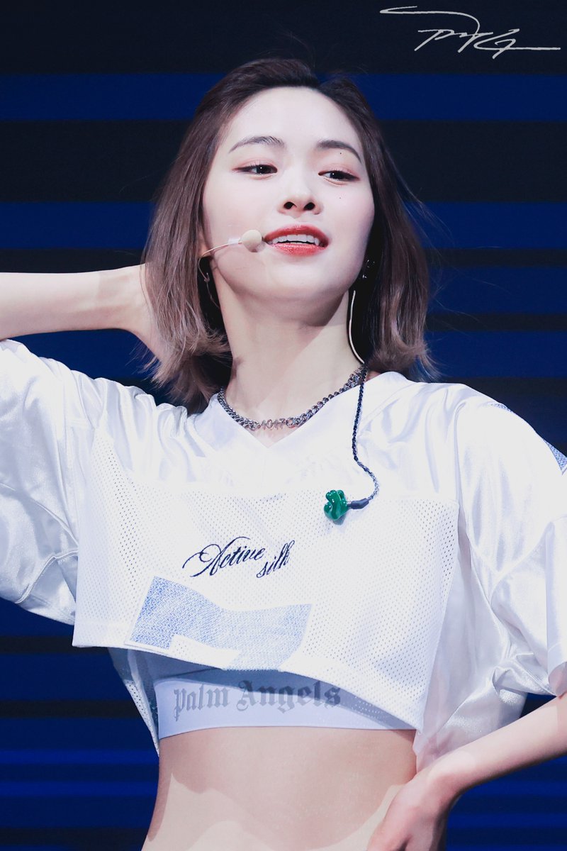 pjg920's tweet photo. 230304 우리은행 원더스테이지
#ITZY #있지 #RYUJIN #류진 https://t.co/k16udq96Jz