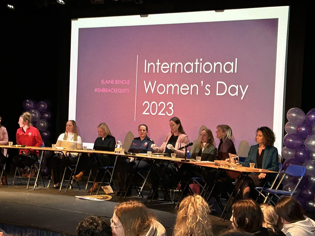 wind_gem's tweet image. Great to be at Pembrokeshire College to celebrate International Woman’s Day. Louise Thibierge representing Blue Gem Wind and the offshore renewables sector. So positive to see an absolutely packed out lecture theatre.