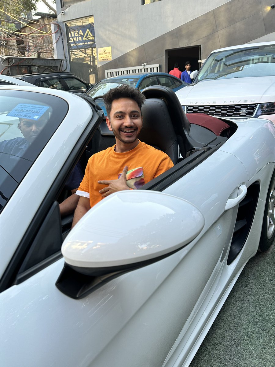 TechMasterCo's tweet image. Ek yadgar #holi with our new and first car #tata Harrier 🏎️🔥
Planning something extreme. Be Ready😎