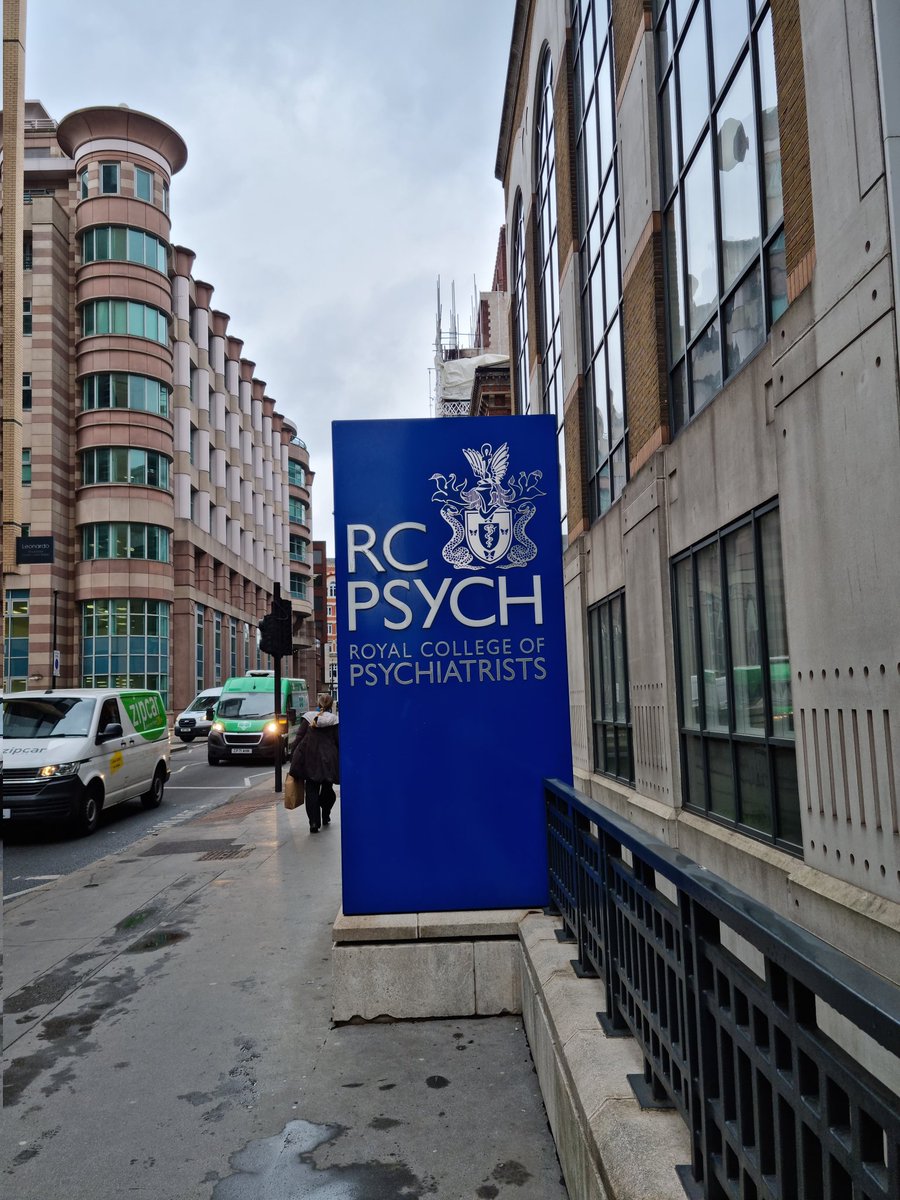 Northern_Hub's tweet photo. Members of our hub have attended and presented at the #vmhc2023 and #FiMTRC2023 at @rcpsych over the past 2 days. It's been interesting time hearing about all the work currently being completed. https://t.co/fj3OT5nkZq