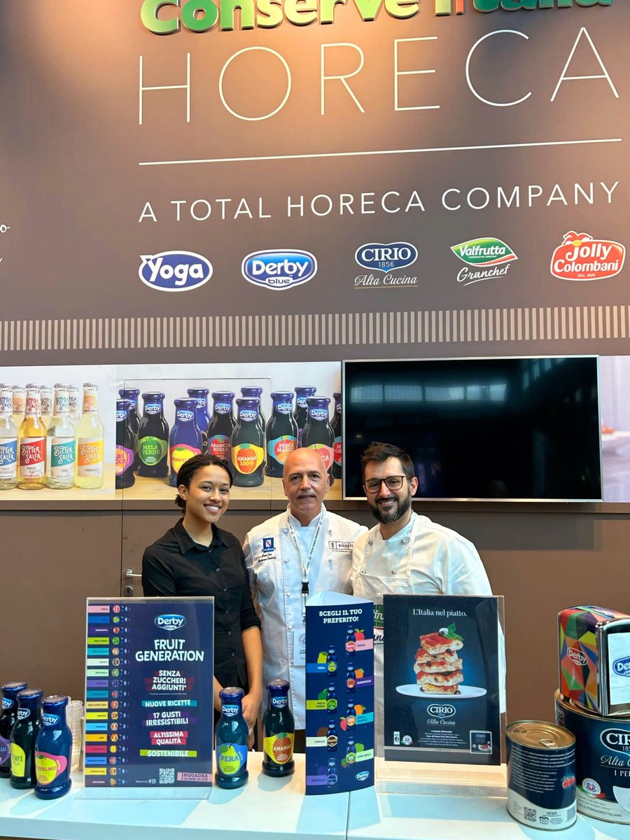 TrivellatoChef's tweet photo. Ricordando un magnifico 🍻🍺 "Beer &amp; Food Attraction", con l'amico @lucianosorbillo🍕
@conserveitalia @cirio_alta_cucina @ciriocuoreitaliano @valfrutta_official  @beerfoodattraction 
#conserveitalia #cirio #cirioaltacucina #ciriocuoreitaliano #valfrutta #valfruttagranchef https://t.co/LCBMt7Vo9Z