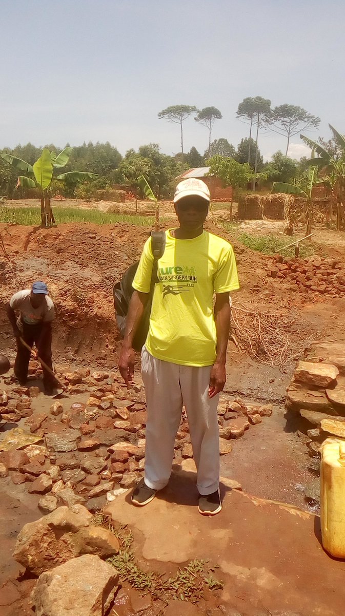 UGCommonwealth's tweet photo. @Water @min_waterUg @GCICUganda @BugisuNGOForum @nwscug @NWSCMD @wateraid #Kadebede spring well protection project progress  #MbaleCity. Project manager @NamunsiU 75% funding by Bob &amp; Sunshine family- US. @UNICEFUganda @Mglsd_UG @LydiaWanyoto_M @newvisionwire @DailyMonitor https://t.co/cvZD66yUSs