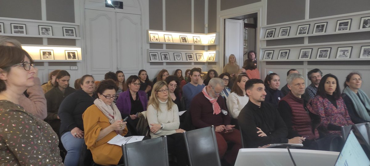 BohuMaria's tweet photo. Merci à M. #Jacquemier Directeur Général des #girondins et à tous nos partenaires de l'#IAE pour cette rencontre réussie hier. #Insertion  #Partenariat #emploi https://t.co/ZCnBMPFrwA