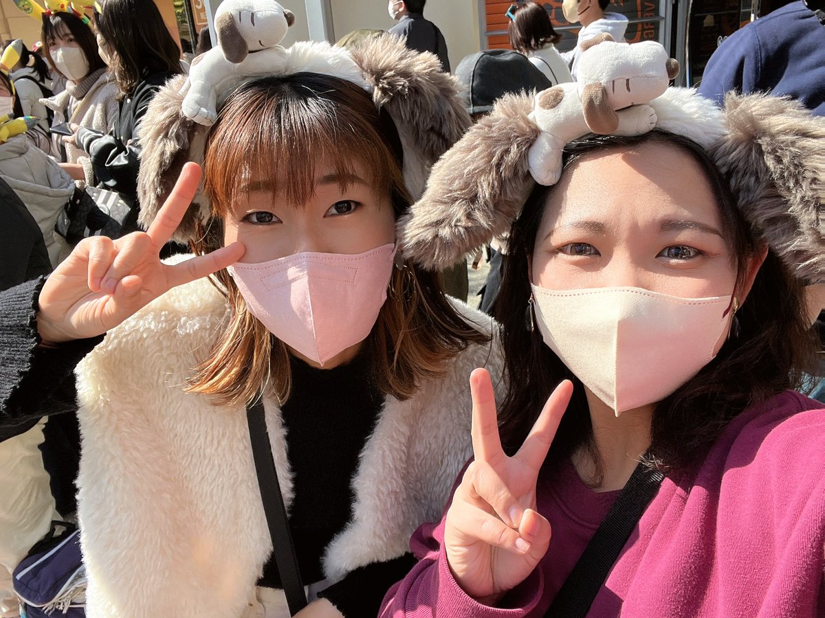 0901Stitch's tweet photo. あすかちんとユニバ🌎💓
カチューシャお揃い、スヌーピーポジ
付いてきてくれてありがとう⸜(*˙꒳˙*)⸝

ポケモンフードも美味しかったでやんす！
パレード待ちは、もはや昔からの慣れで
4時間座ってたけどあっという間でした😂w https://t.co/01xz2yI6Fj