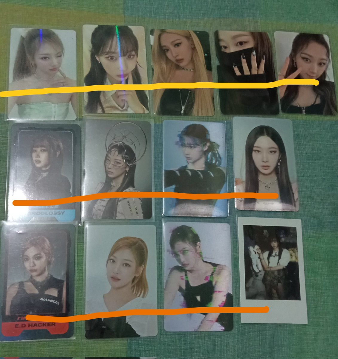 ‼️HELP RT‼️
WTS aespa photocards karina giselle winter ningning

must take all or 80% of all photocards bago ma push
🤍-350
💜-250
💛-120
🖤-100
🧡-50
-ship to 1 person only
-Can do hatian
-Prio payo, can do 3 days reservation
-some pcs have marks
-Can send condi sa sure buyer