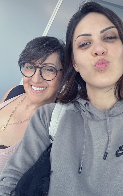 Feliz d&iacute;a de la mujer a todas las mujeres del mundo, en especial a mi mam&aacute;.   Ella me dio a luz y desde<a href="/tag/blackfriday"class="tags"><span>#blackfriday</span></a><a href="/tag/onlyfans"class="tags"><span>#onlyfans</span></a>