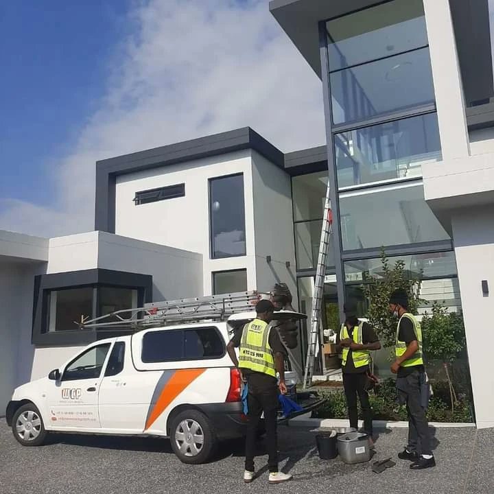 thamaga072's tweet photo. @LekauSehoana @windowscleaningprojects https://t.co/cG1bJymuNu