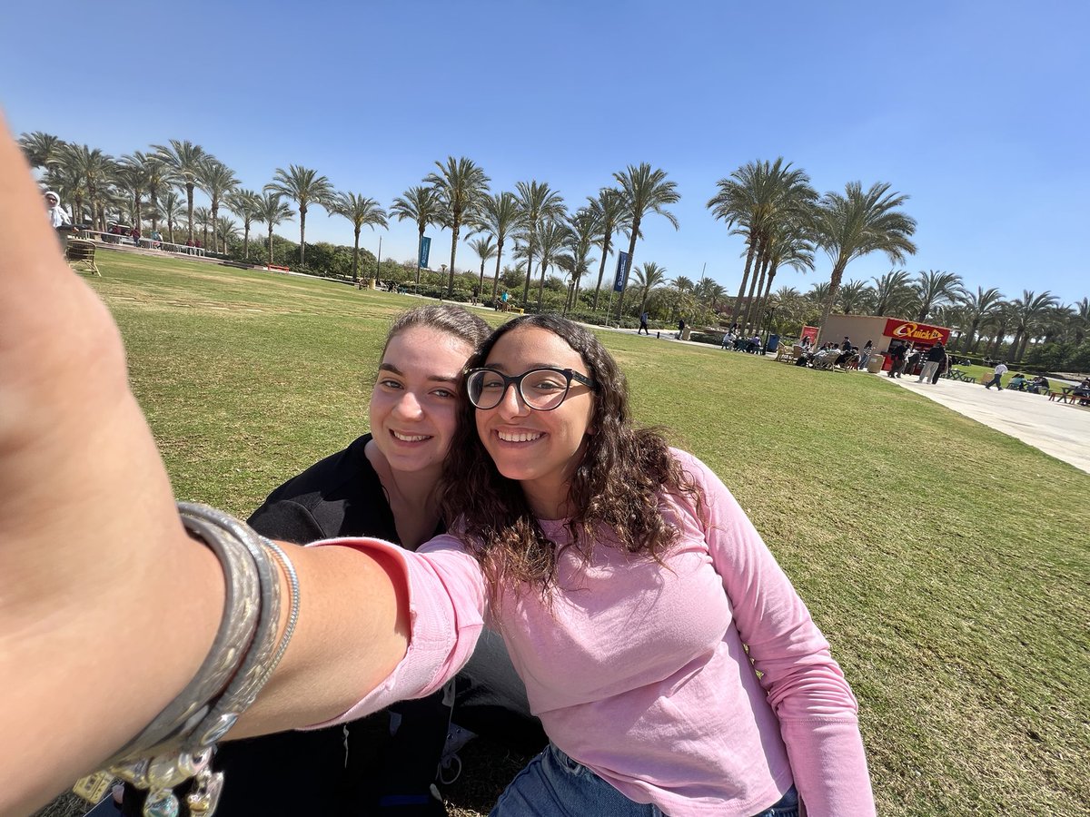 RanaMkarama's tweet image. At our favorite spot on campus, the AUC gardens. #JRMC2202 #JRLweb #favoritespot #AUC #outdoors