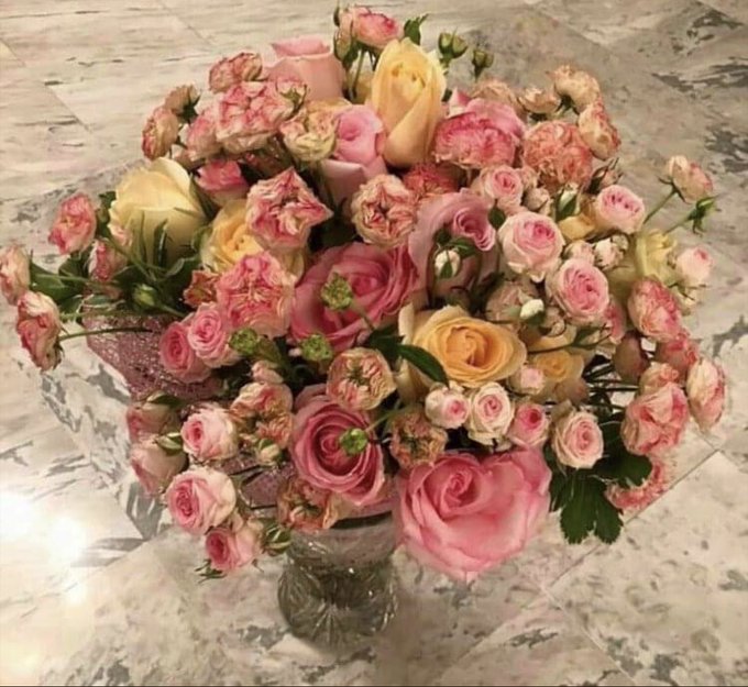 Happy International Women's Day my beautiful lady&rsquo;s! Peace, health, less worries and sorrows, more reasons<a href="/tag/nusret"class="tags"><span>#nusret</span></a><a href="/tag/saltbae"class="tags"><span>#saltbae</span></a>