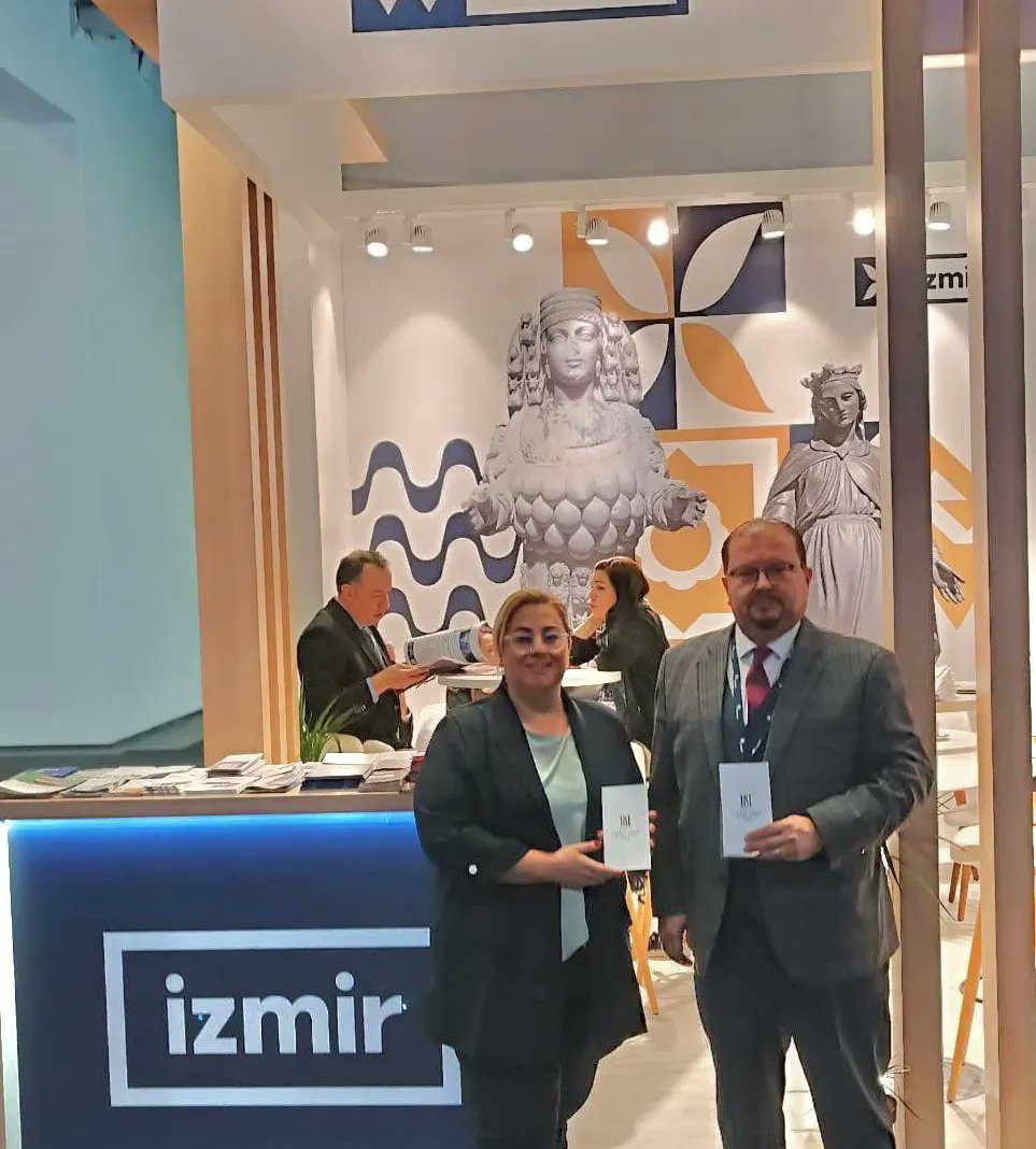 Berlin'de 54.sü düzenlenen ITB Turizm Fuarı'na ÇEŞTOB Yönetim Kurulu Başkan Yardımcımız Orhan Belge, Yönetim Kurulu Üyelerimiz Ebru Tuğgan ve dernek saymanımız Halil Yeni katılım göstermiştir. @orhanbelgee @etuggan <a href="/halilyeni/">kakkoi</a> <a href="/cestob/">Çeşme Otelciler Birl</a> 
.
.
 #cesme #izmir #türkiye #turizm #fuari