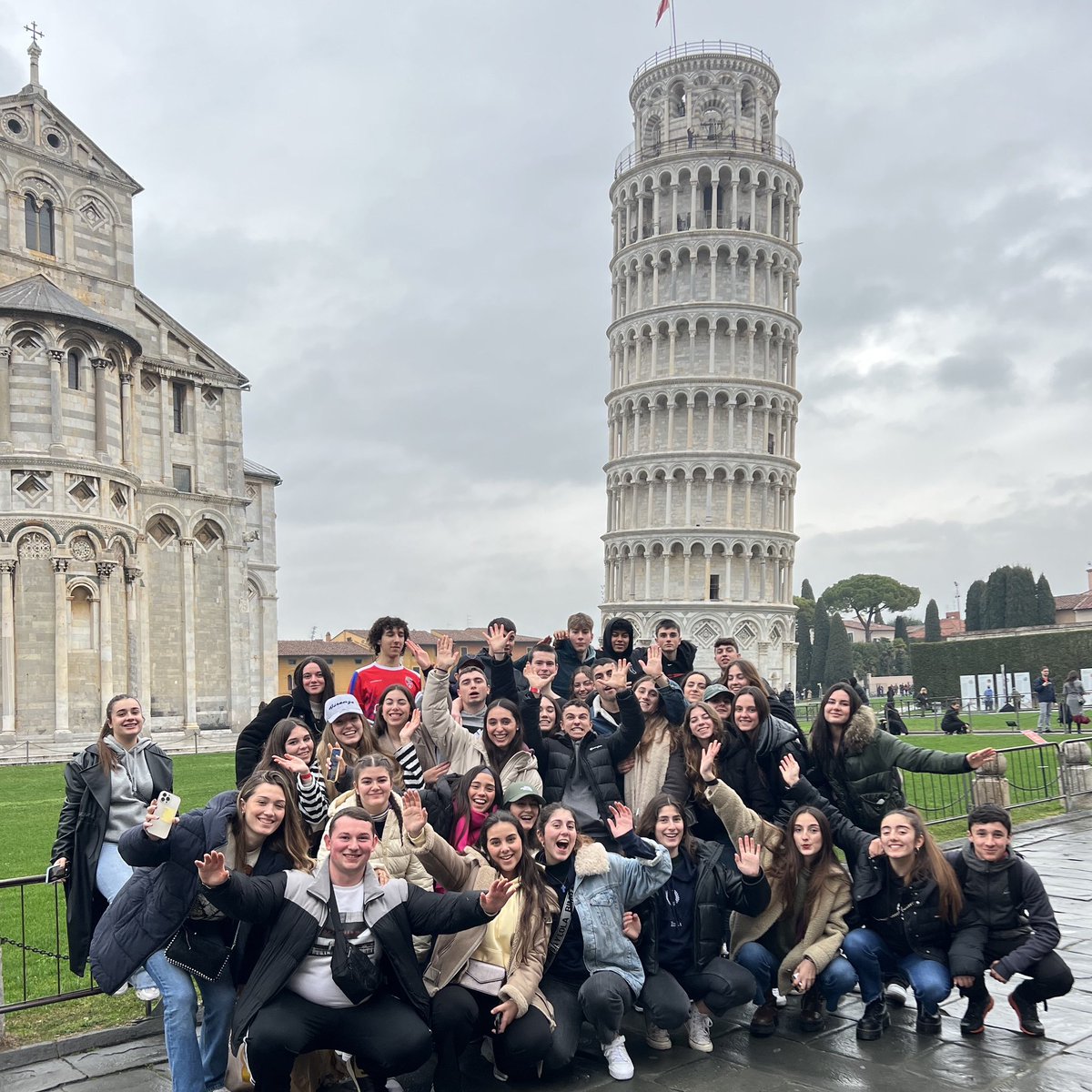 KoldoBhi's tweet photo. Bi urteren ondoren Italiara itzuli gara! 
Despues de dos años hemos vuelto a Italia. #2batx  #ikasbidaia #errenteria #lezo #oiartzun https://t.co/Td2Z8250CY