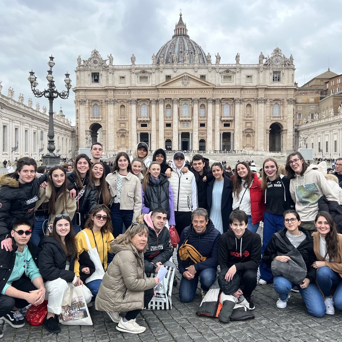 KoldoBhi's tweet photo. Bi urteren ondoren Italiara itzuli gara! 
Despues de dos años hemos vuelto a Italia. #2batx  #ikasbidaia #errenteria #lezo #oiartzun https://t.co/Td2Z8250CY