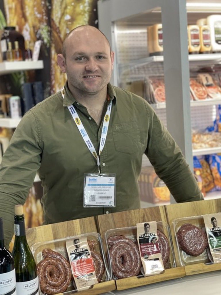 ⁦<a href="/WeareHellbenton/">Hellbent</a>⁩ Schalke at ScotHot in Glasgow with boerewors sausages and other foods #lovelocalinnovation