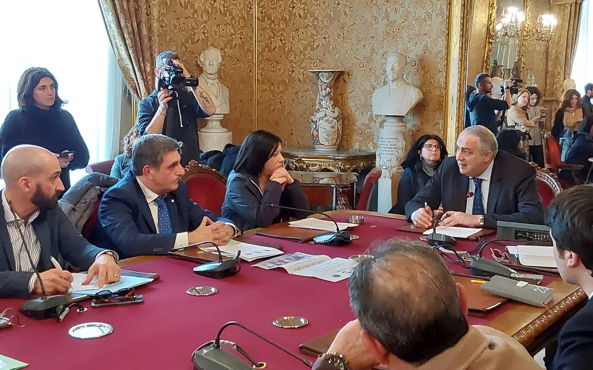 CislPaTp's tweet photo. #8Marzo nasce grazie all'impegno #CgilCislUil la Commissione permanente Pari Opportunità e contro la violenzea sulle donne al Comune di Palermo. In corso la conferenza stampa https://t.co/kgZA4QlfuT