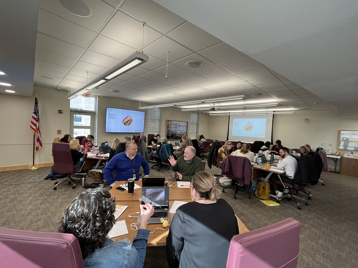 JanemarieMckay's tweet image. REDESIGNING HOW STUDENTS LEARN…These @GovMifflinSD educators are transforming their classrooms by implementing the @AlbrightTExpL methodology. @AlbrightCollege #excitingtimes  #mifflinsd