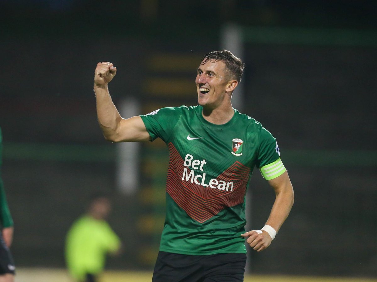 NIStats's tweet photo. ⚽️ Congratulations to @Glentoran  @mkane432 who made his 4⃣0⃣0⃣th Irish League appearance last night.
3⃣6⃣9⃣ Starts
3⃣1⃣ Sub
8⃣5⃣ Subbed
3⃣2⃣,1⃣8⃣8⃣ Mins Played
3⃣6⃣ Goals
4⃣0⃣ Assists
3⃣ Own Goals
7⃣5⃣ Yellow Cards
6⃣ Red Cards https://t.co/0Juby6aYso