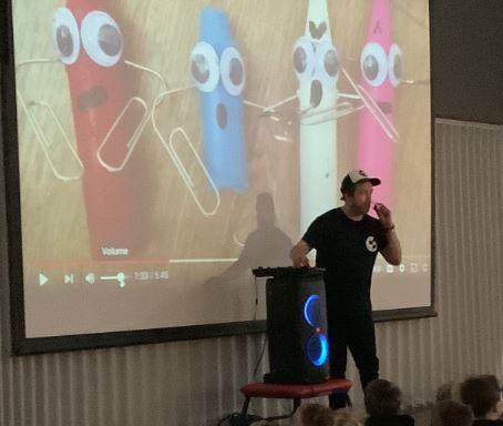 We have had a fun musical morning learning to rap and beatbox to story books with Ollie Heath. We are delighted to say that Ollie will be holding an after school club in the summer term, further information will be sent out soon!!! For more info visit ollieheath.com