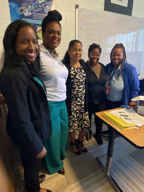 AtlantaLinksInc's tweet photo. The Atlanta (GA) Chapter shared the experience and economic empowerment of women shea butter makers in Ghana with students at Imhotep Academy. Happy International Women’s Day!

#WomensHistoryMonth #IWD2023 #EmbraceEquity #AtlantaLinksInc #SALinksInc #LinksInc https://t.co/ohB2WQ4GFP