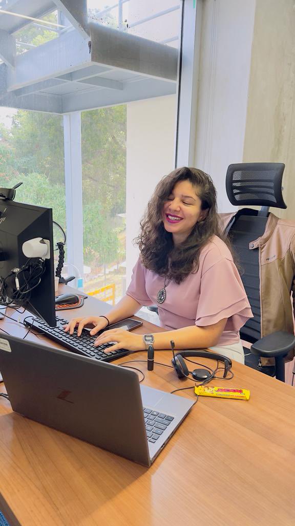 SchatzieP's tweet photo. Purple for Women
#managerforaday #leadership #8M #IWD #WomenAtEaton #WomenInSTEM
💜
No cojo sobornos 😌😌😌😂 https://t.co/msGAVcHB3u