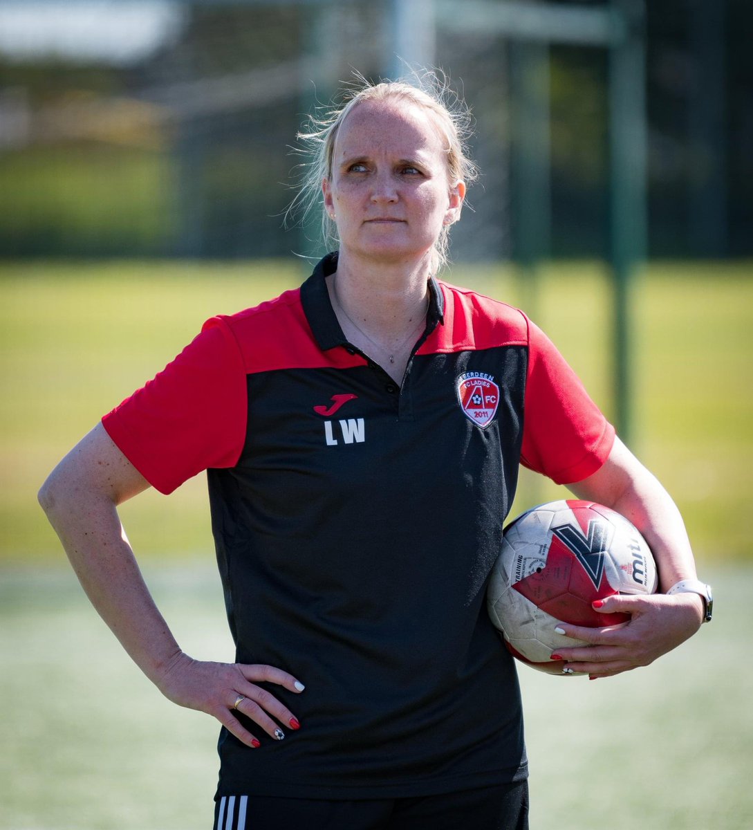 afcl14s's tweet photo. Carrying on our recognition on International Women’s Day, it’s only right that we give a mention to two special women who give up so much time for our team and the club as a whole. @LouiseWalker116 our coach and @runcie101 our photographer. 🔴⚪️❤️⚽️ https://t.co/WZhytTKEiu