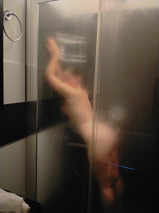 Hot shower 🔥🍑💕  Check my Onlyfans and subscribe for free  https://t.co/iOfV4K8x9f  #nudes #cockrate #nsfw<a href="/tag/lingerie"class="tags"><span>#lingerie</span></a><a href="/tag/fitness"class="tags"><span>#fitness</span></a><a href="/tag/porn"class="tags"><span>#porn</span></a><a href="/tag/horny"class="tags"><span>#horny</span></a><a href="/tag/bigdick"class="tags"><span>#bigdick</span></a><a href="/tag/rates"class="tags"><span>#rates</span></a>