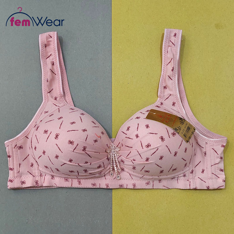 Buy the new best Fancy Printed Padded Bra for girls and ladies from femwear.pk at cheap prices available in different descents colors and designs.
femwear.pk/product/fancy-…
#paddedbra #printedbra #colorfulbra #wirelessbra #braforgirls #womenbra #womenfashion #bras