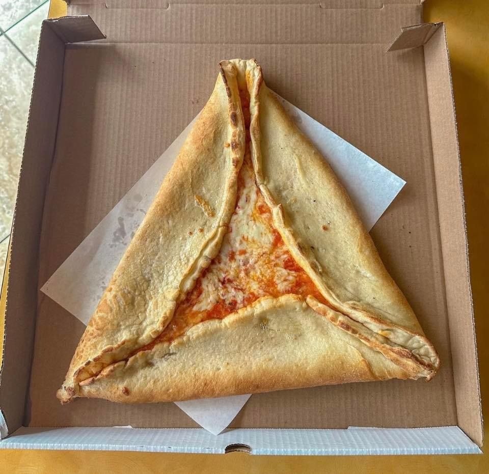 jewbuzz's tweet photo. La pizza de Pourim https://t.co/yGD6OnhjtM