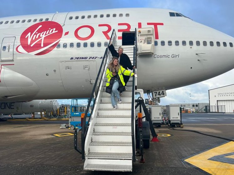 CWLSpaceCluster's tweet image. On #InternationalWomensDay, we celebrate the women who work so hard to champion #Cornwall Space Cluster, making it a success.  Here&apos;s to @MelsGoodSpace, @gail_eastaugh, @_Jessification_ , @heidi_teaman, @volcanokathi  - women who are literally out of this world!! #IWD2023