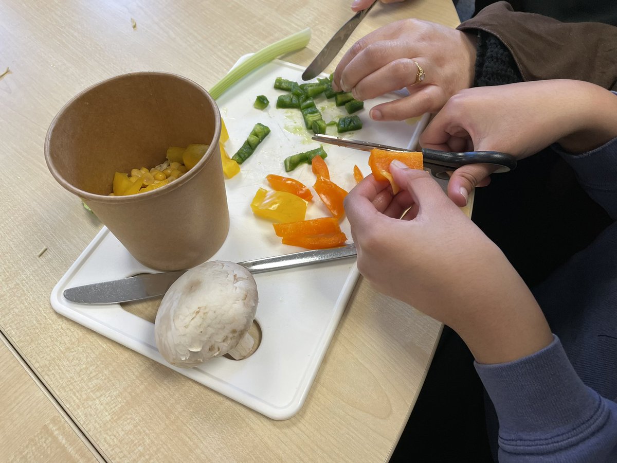 phunkyLynsey's tweet photo. Great first session with our new group of parent/children at @Canning_Street last night. Healthy pot noodles for tea! @PhunkyFoods #inspiringhealthyfutures #cookclub #Newcastle https://t.co/W8ytVMS2rP