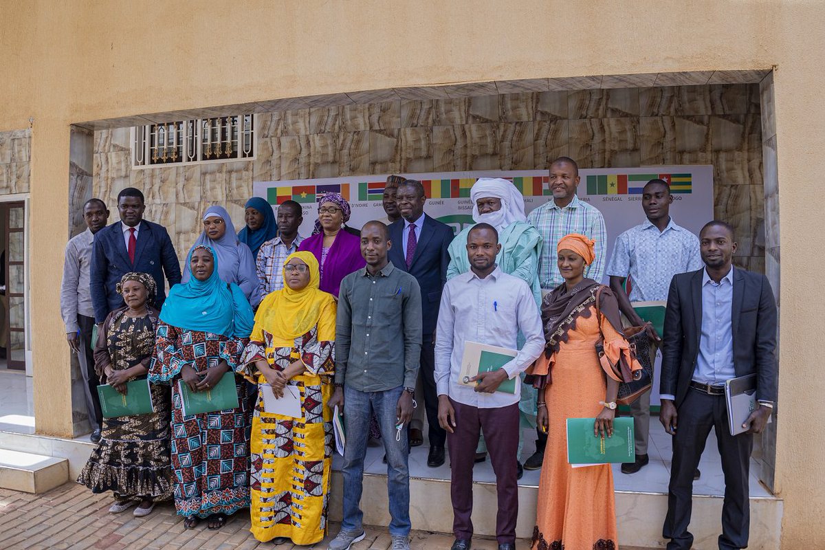 news_ghana's tweet image. ECOWAS in Niger: What impacts on economic and social development? dlvr.it/SkYQry #FeaturedArticles #economicandsocialdevelopment #ECOWAS #impacts