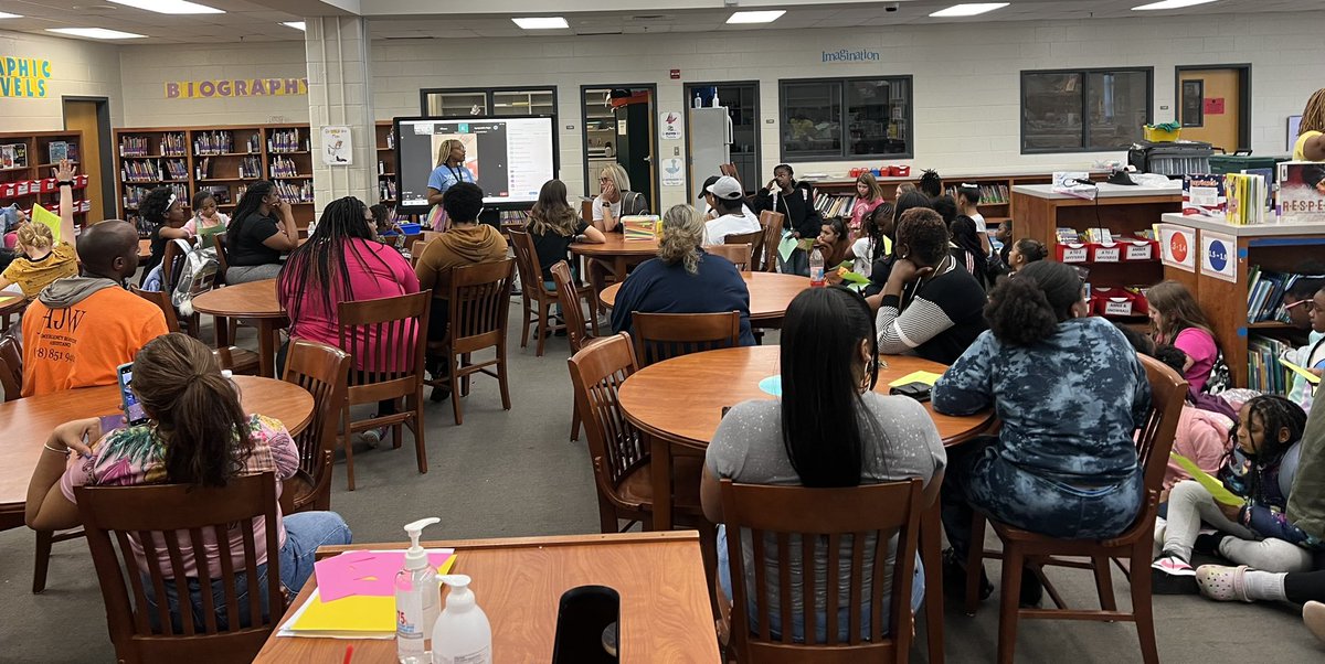 Incredible turn out for our cheer club interest meeting! So thankful for educators who are willing to give of themselves so freely to build these connections. <a href="/SSE_NEWTON/">SSE_NEWTON</a> #NCSSBeTheBest #PositiveRelationships