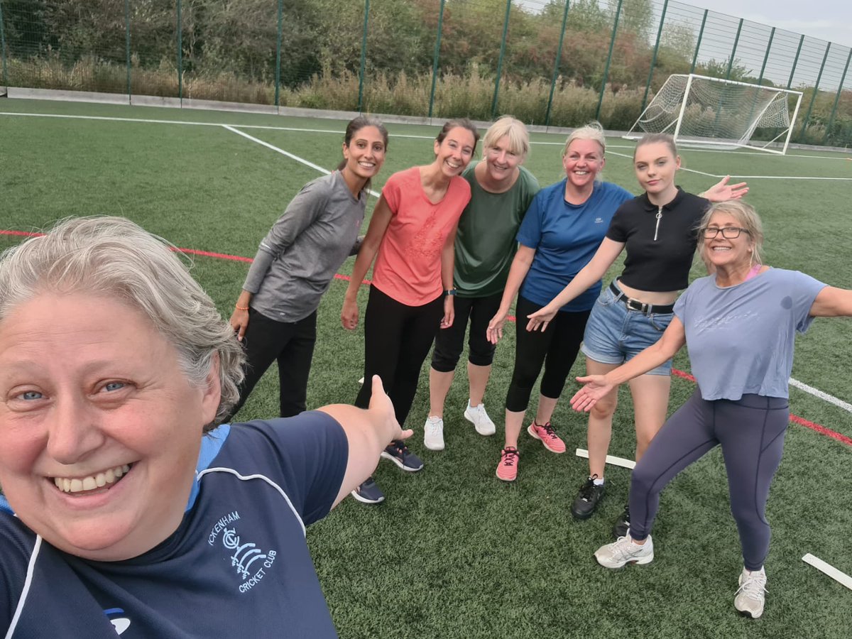 On International Womens Day we are proud to celebrate with our Community Womens Walking Football Project the Uxbridge Phoenix.  The group are always looking for new recruits ... every Friday 6pm to 7pm at Hillingdon Sport's and Leisure centre. 🏐🥅👍