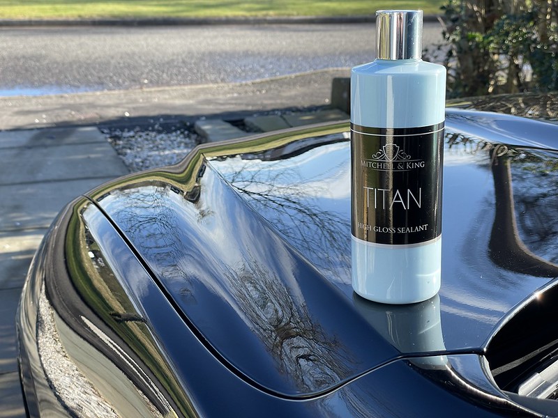 mitchellandking's tweet photo. Titan is our super high gloss paint sealant. It works well, no matter the weather. This was from a Winter's day 3 degrees celsius, just look at that shine. Get yours today in our Spring Sale https://t.co/3Y3WNlxrjd #detailer #detailingaddict #detailing #detailingworld https://t.co/uFT6hDALcf